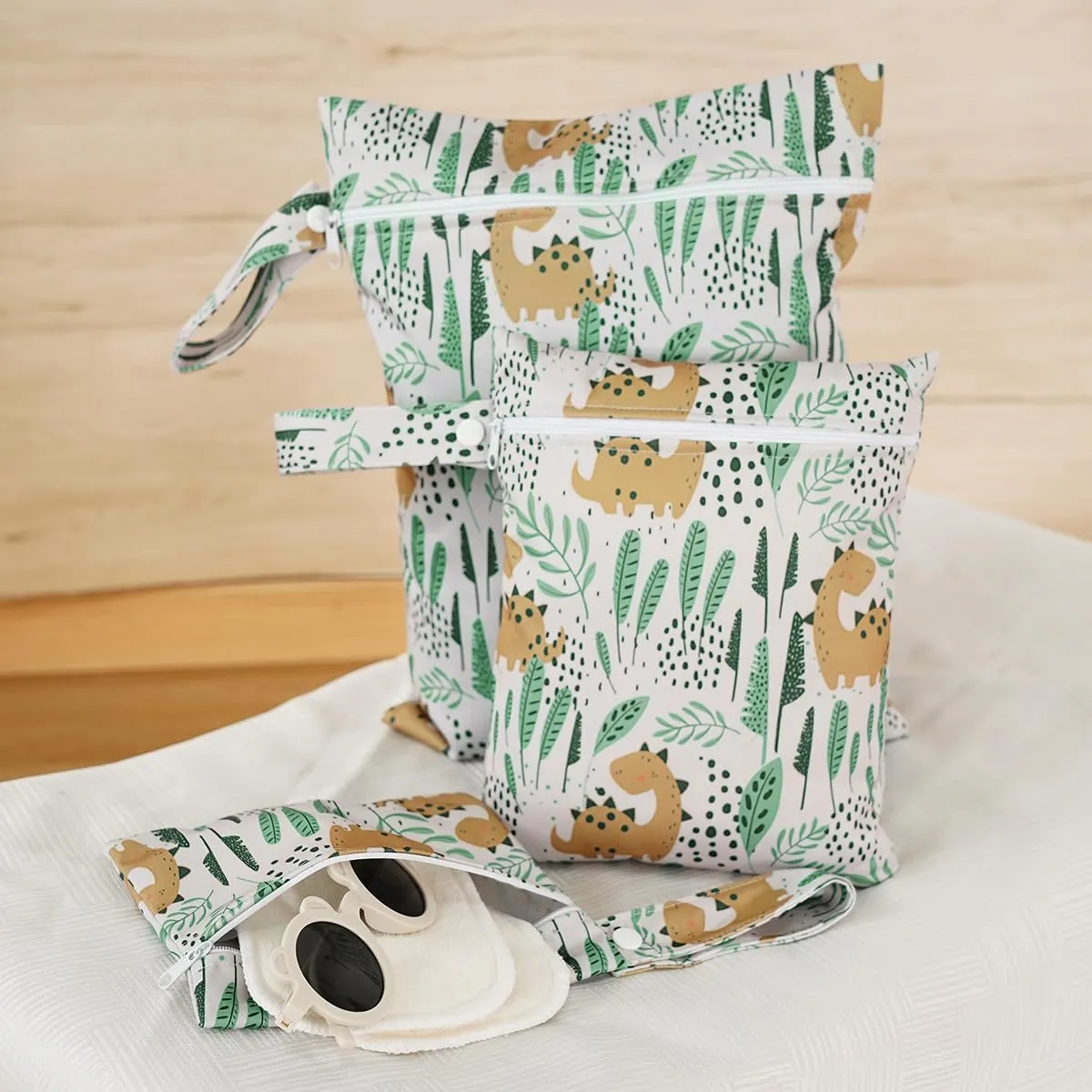 3 Set Wet Bag Storage Bag Zipper Waterproof Washable Travel Bags, Beach, Pool, Gym Bag for Cloth Diaper, Swimsuits & Wet Clothes(EF616)