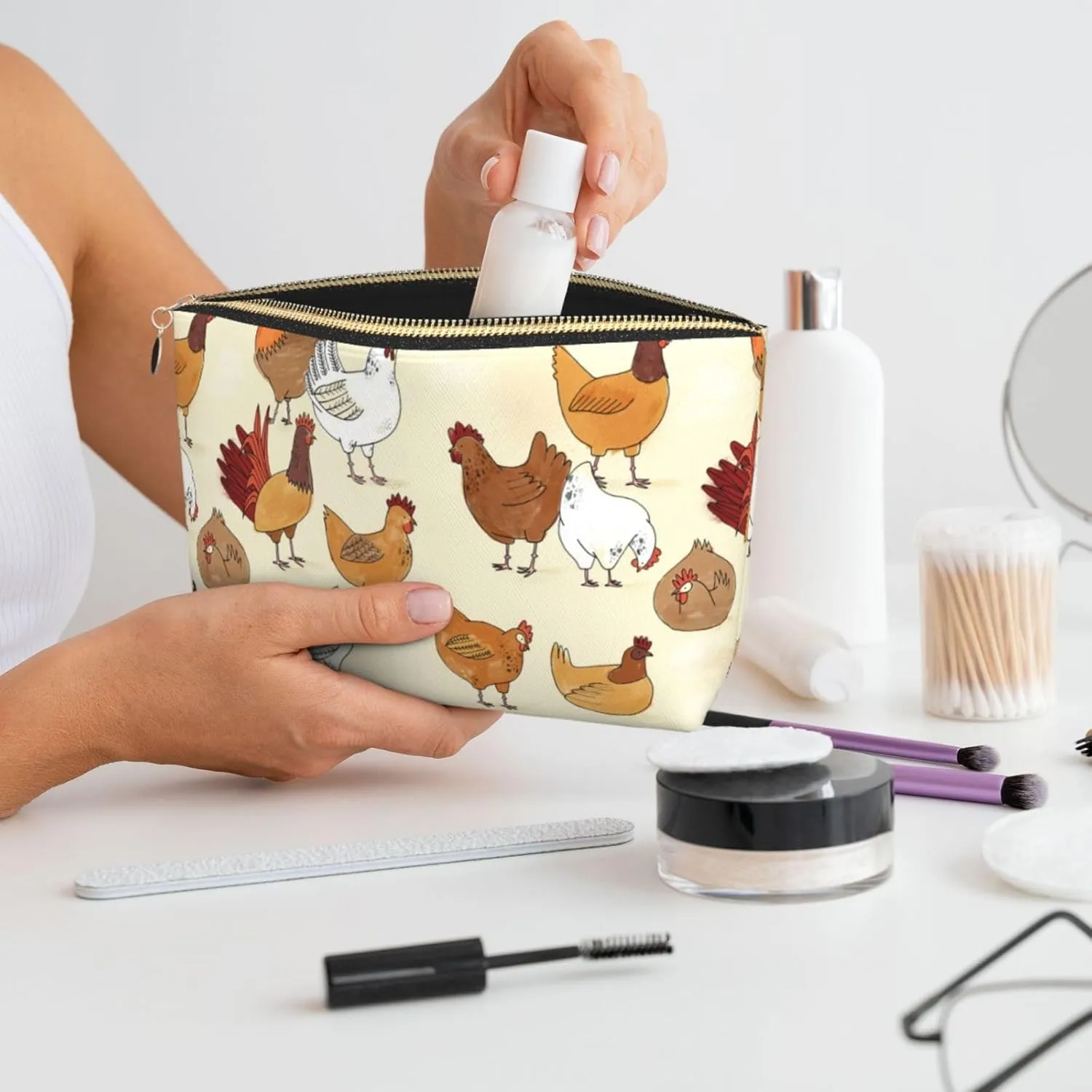 A Brood Of Chickens Cosmetic Bag Travel Makeup Bag Organizer Toiletry Bag with Zipper Storage Pouch Coin Purse Brushes for Women Girls Gifts