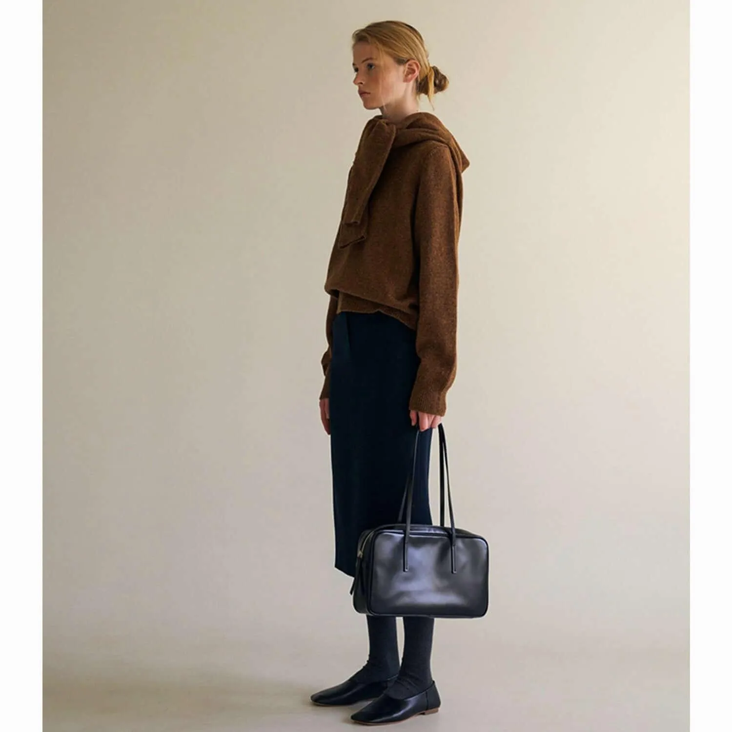 Black Top Grain Cow Leather Underarm Bag | Handbag