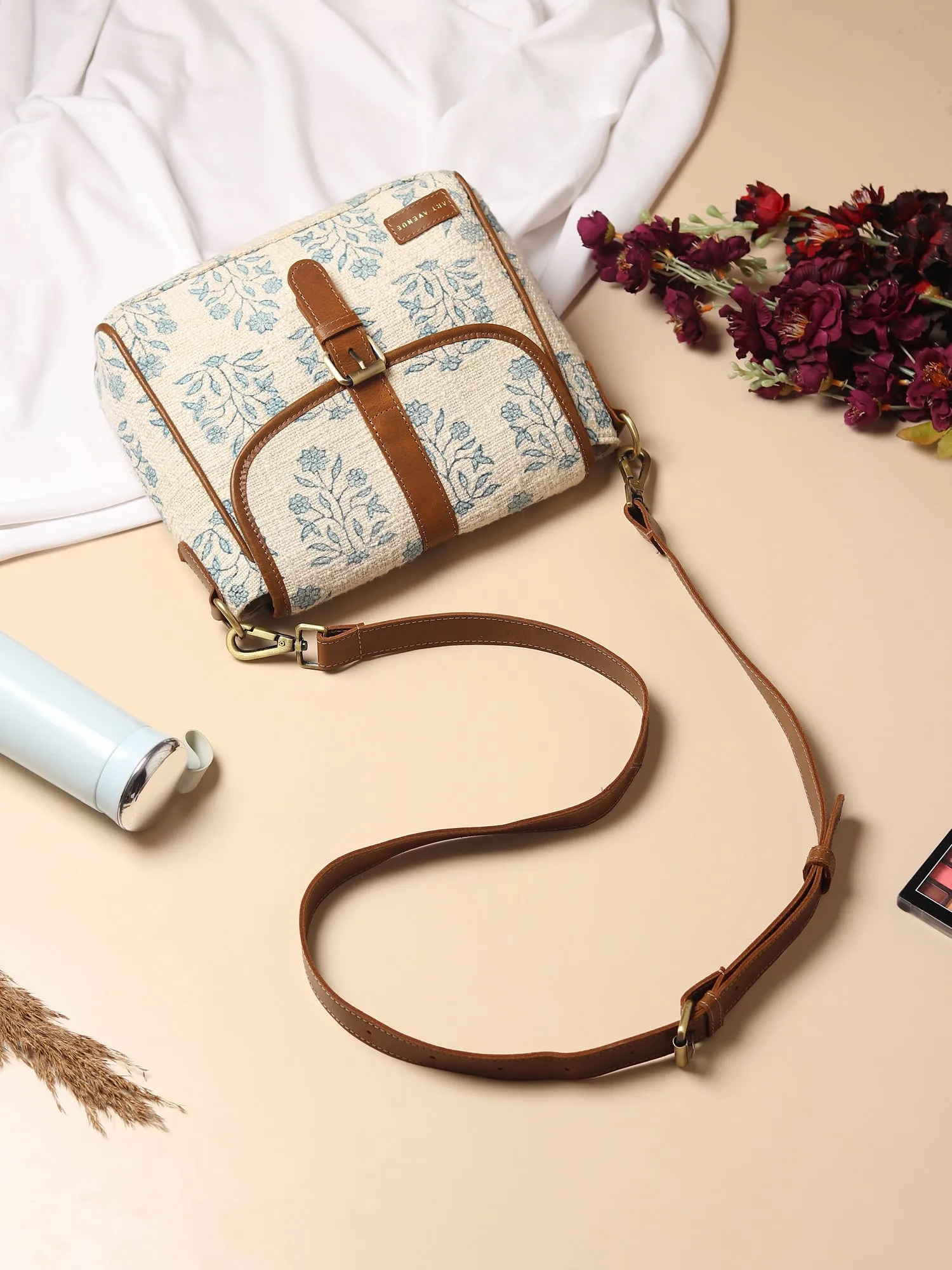 CARTER - COTTON PRINTED & LEATHER SLING BAG