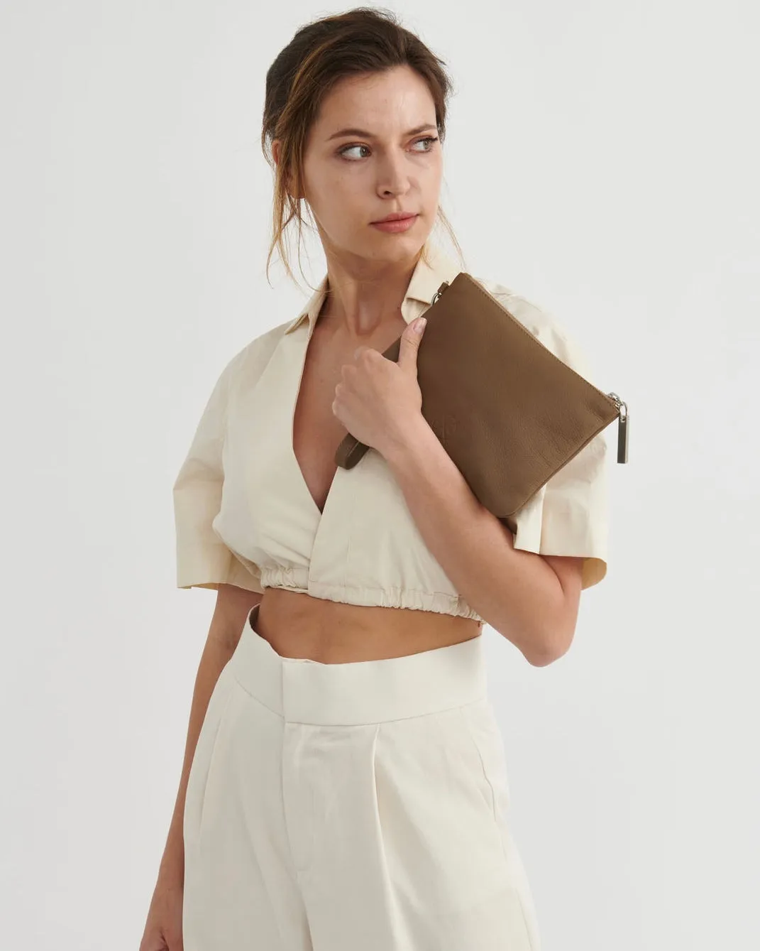 Cassie Clutch (Oak)