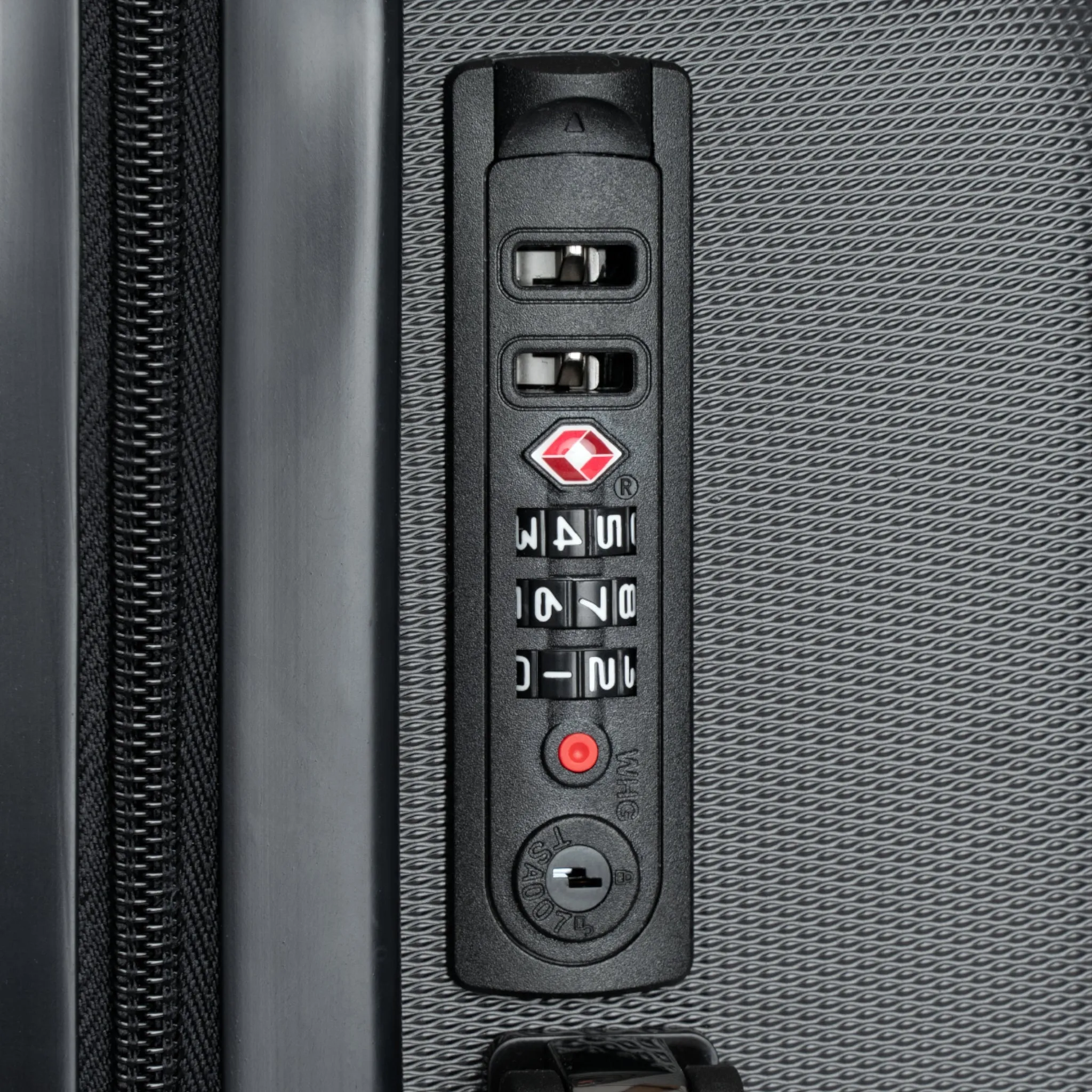Chainlink Abstrak Suitcase