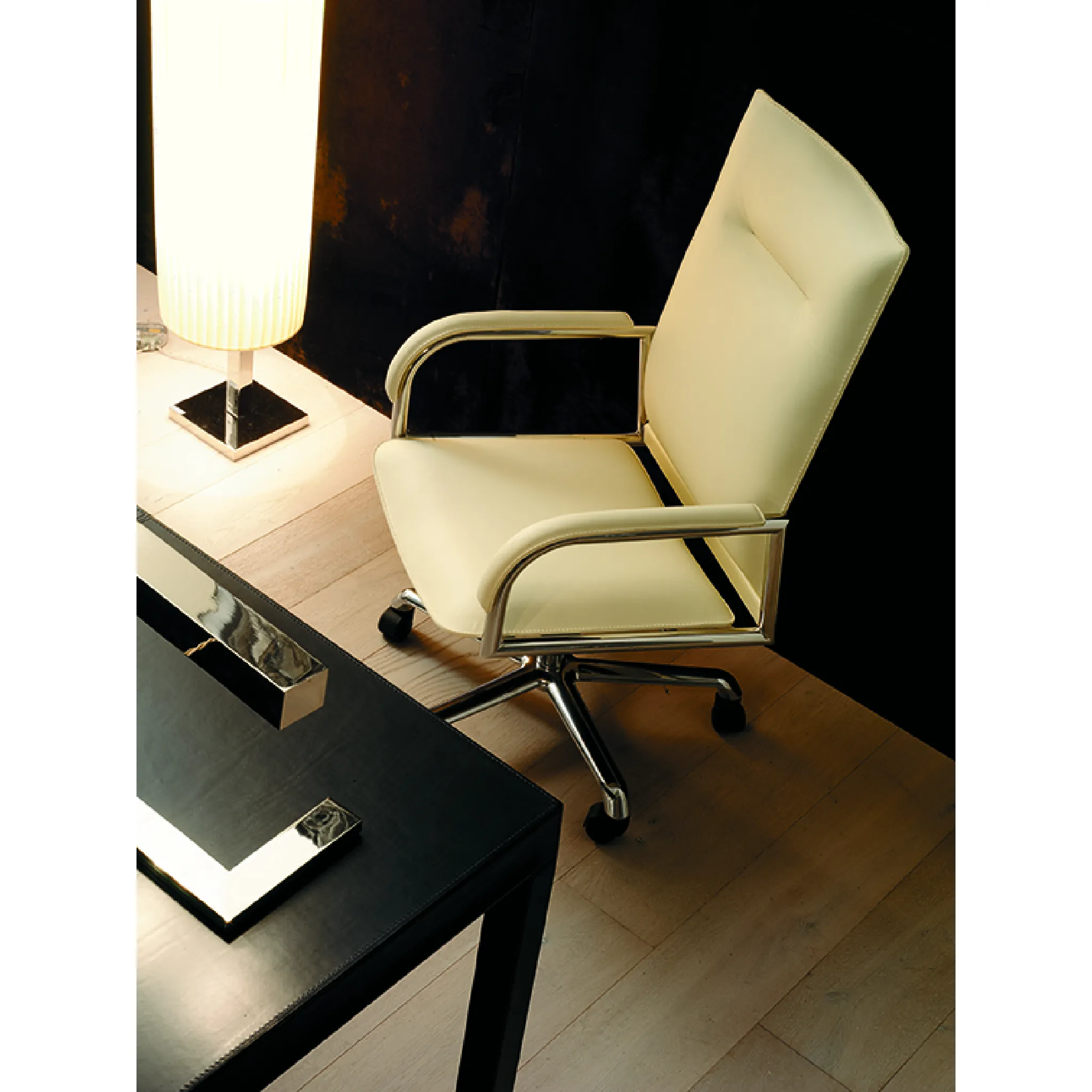 Five-Spoke Wheeled Executive Chair | Fasem Norman