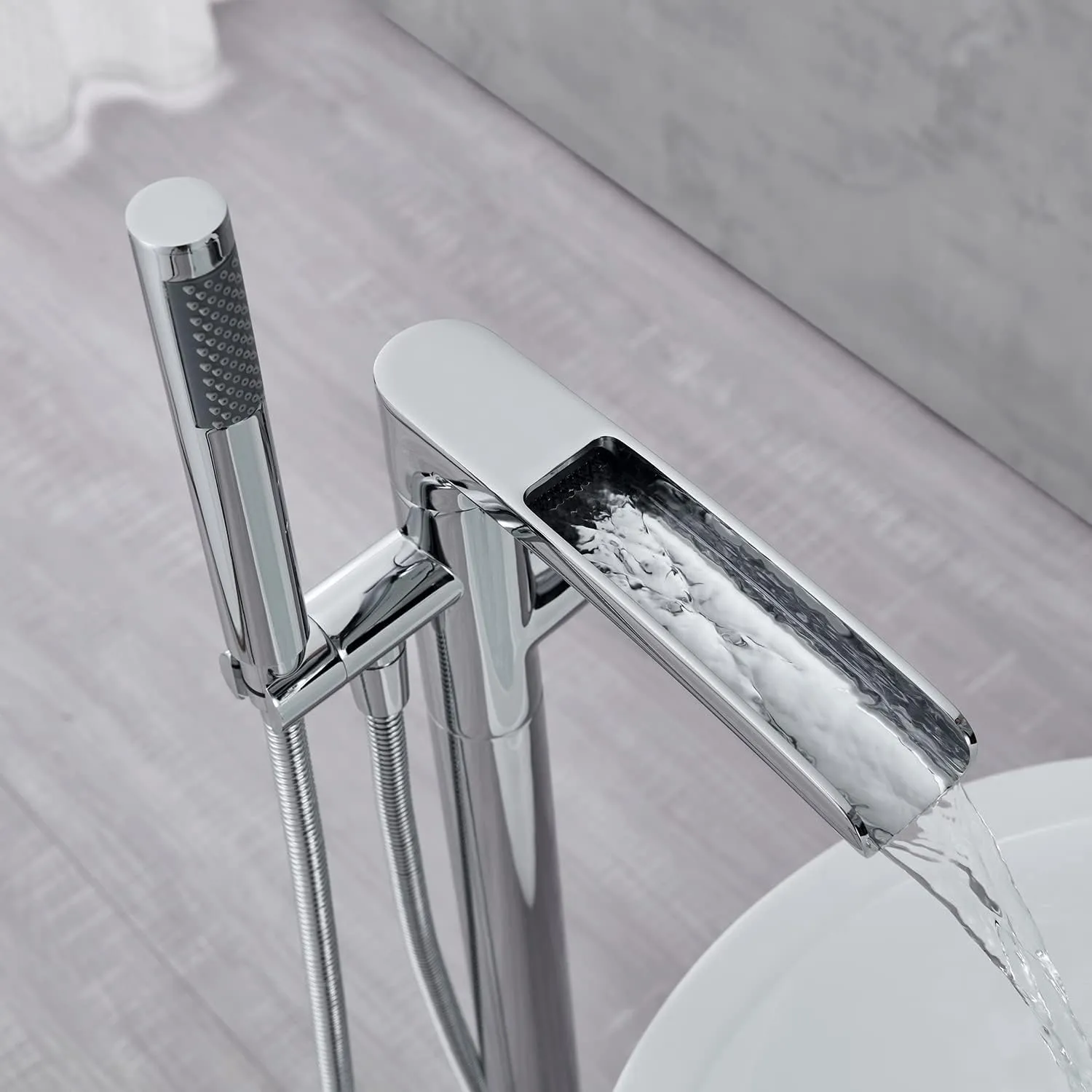 Free Standing Tub Faucet Brass Polished Chrome Waterfall Freestanding Bathtub Faucet Floor Mount Tub Filler with Handheld Sprayer