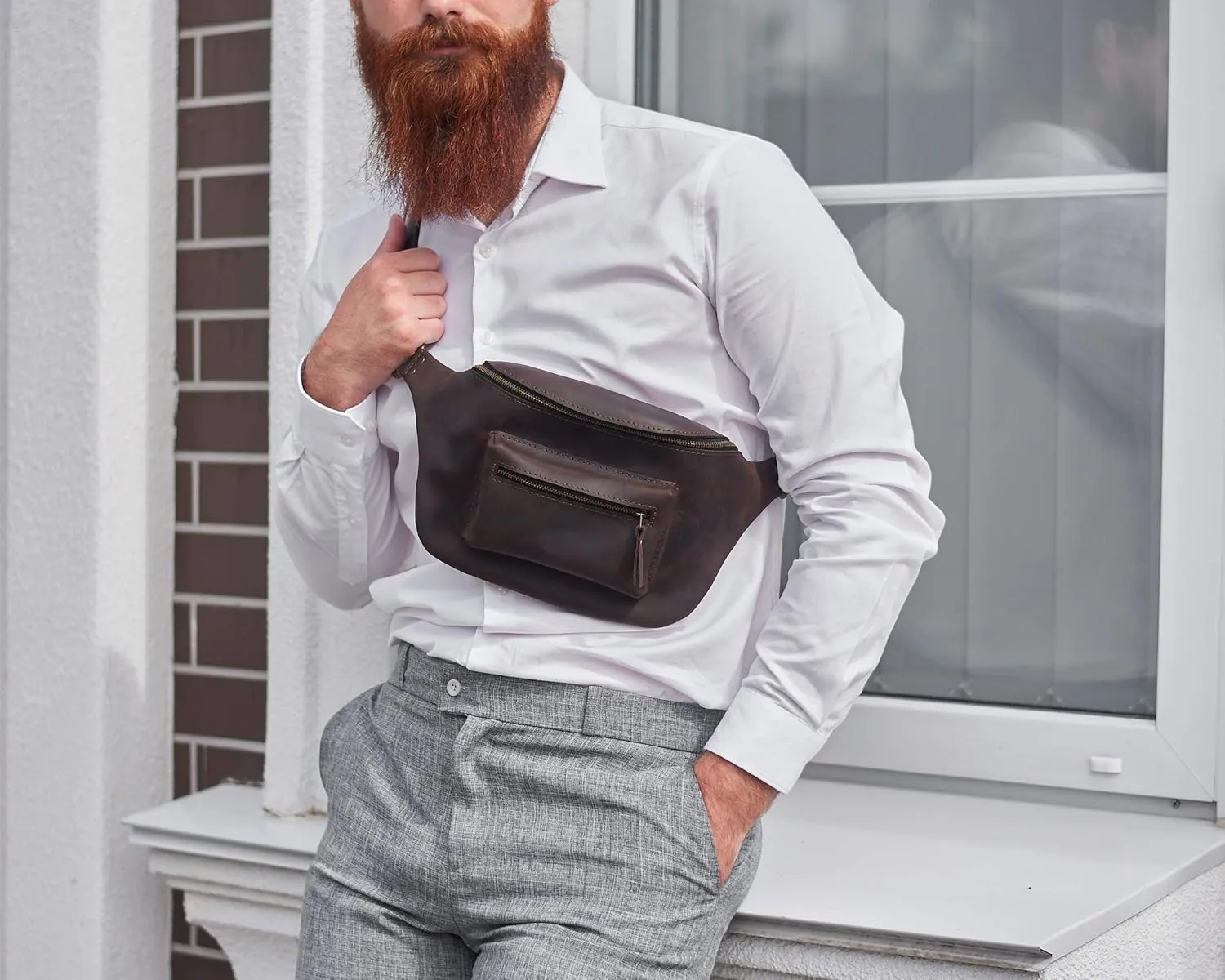 INCARNE Leather Fanny Pack Made of Full Grain Leather - Leather Bum Bag - Handmade Cute Waist Purse (Brown)