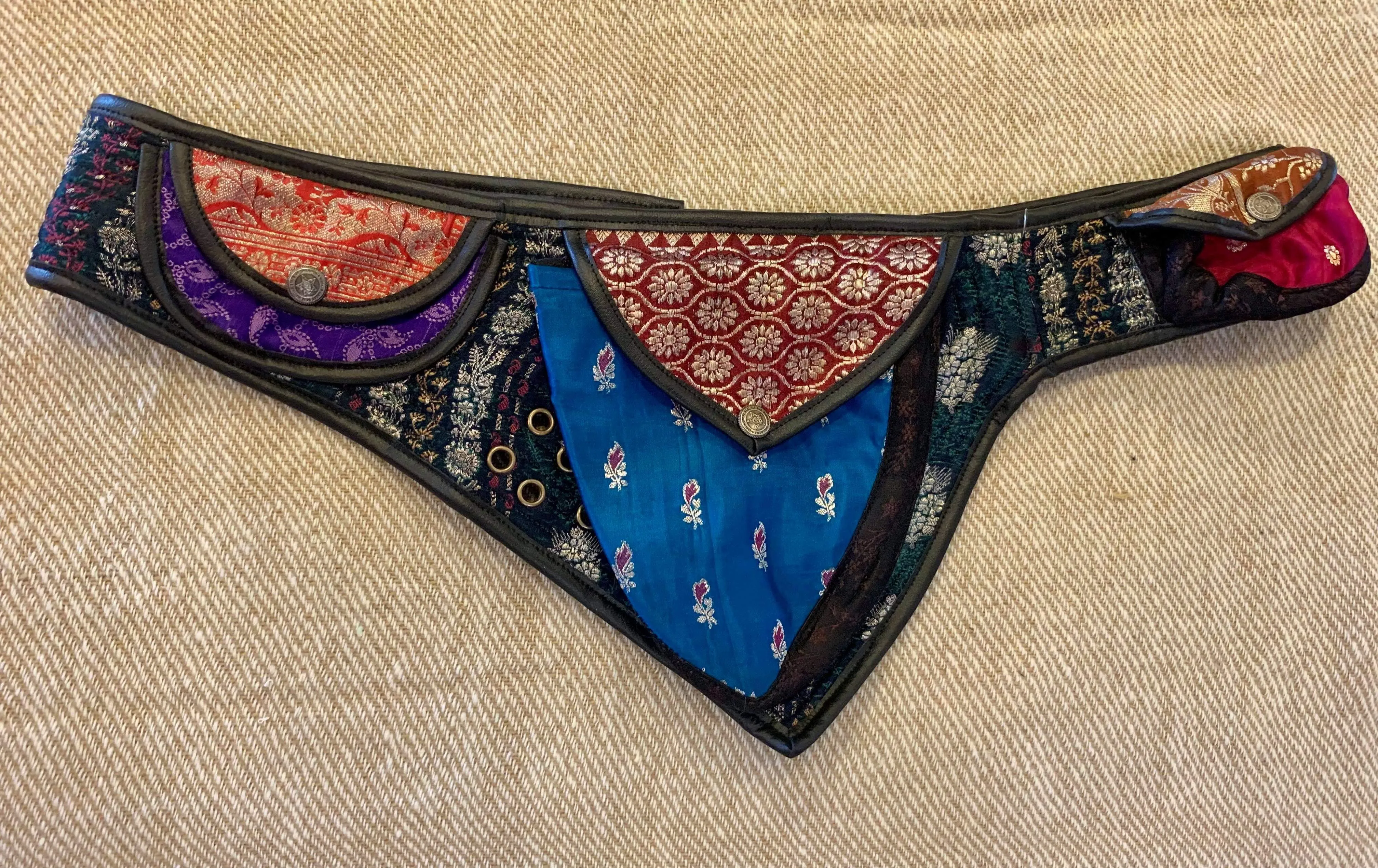 Indian Silk Utility Belt 3 Triangle Pocket