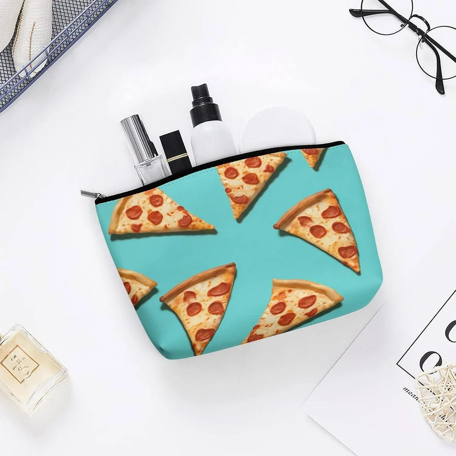 Makeup Bag Portable Cosmetic Bag Green Pizza Slices Toiletry Bag Makeup Organizer Case Large Capacity Zipper Pouch Travel Toiletry Pouch for Women Men