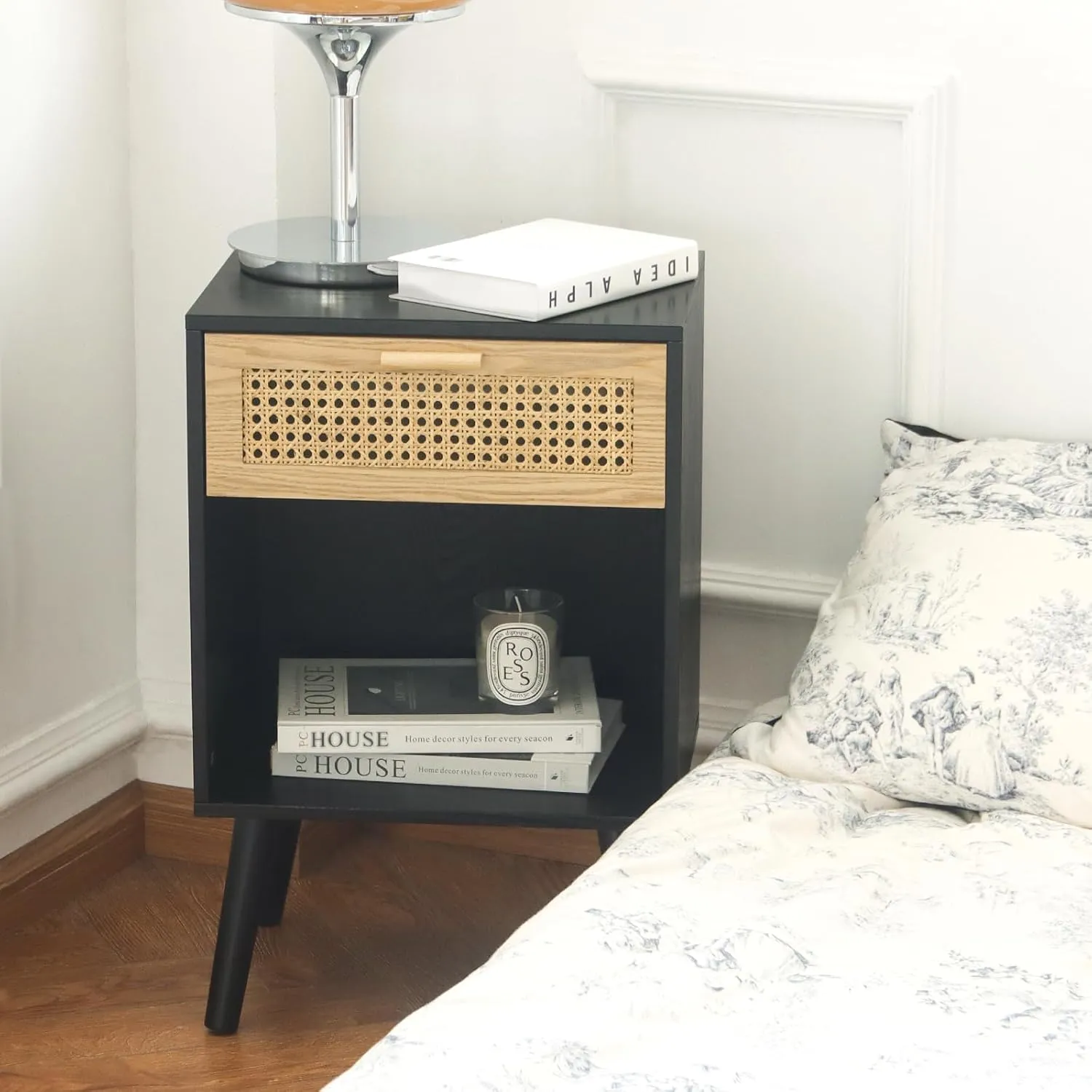 MaxSmeo Mid Century Modern Nightstand, Rattan Side Table with Drawer for Bedside, Living Room, Bedroom and Small Spaces, Black