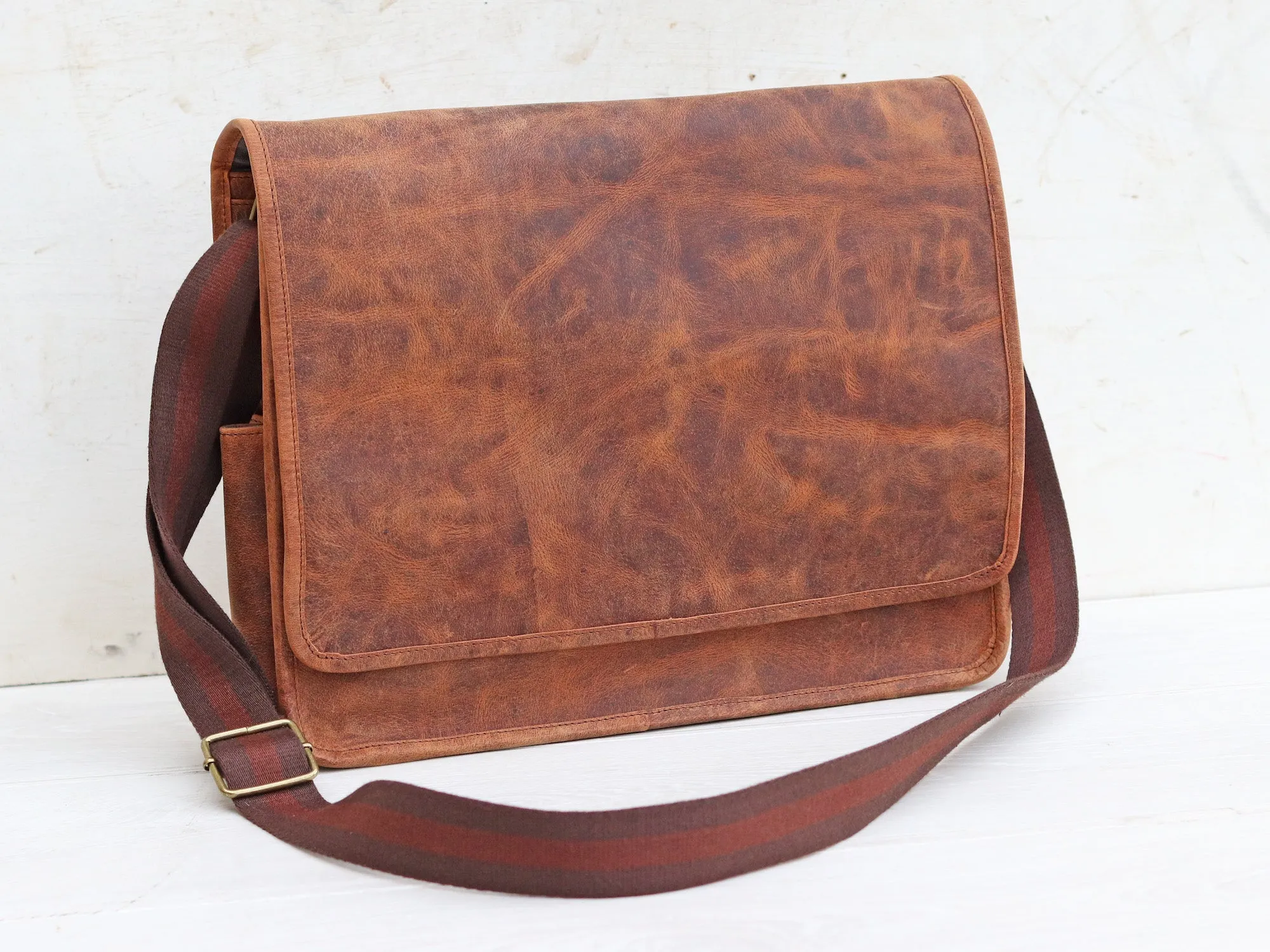 Men's Deluxe Leather Messenger Bag - 15 inch