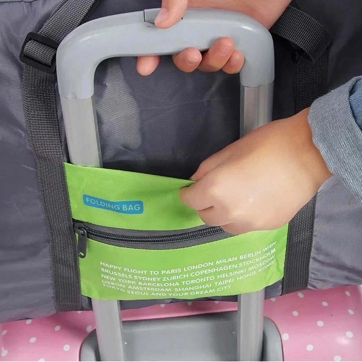 Nylon Waterproof Collapsible Travel Bag Large Suitcase Clothing Organizer