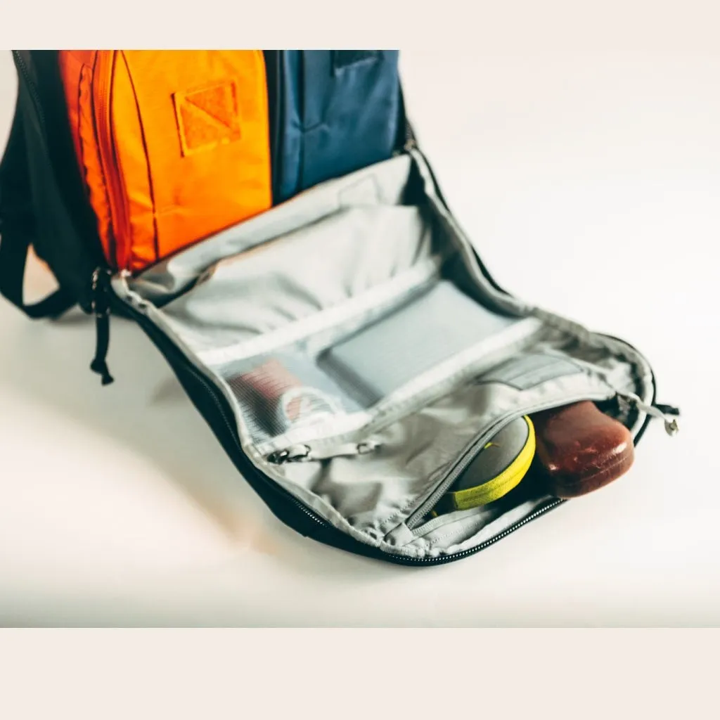 Panel Loader Classic 20 L Backpack