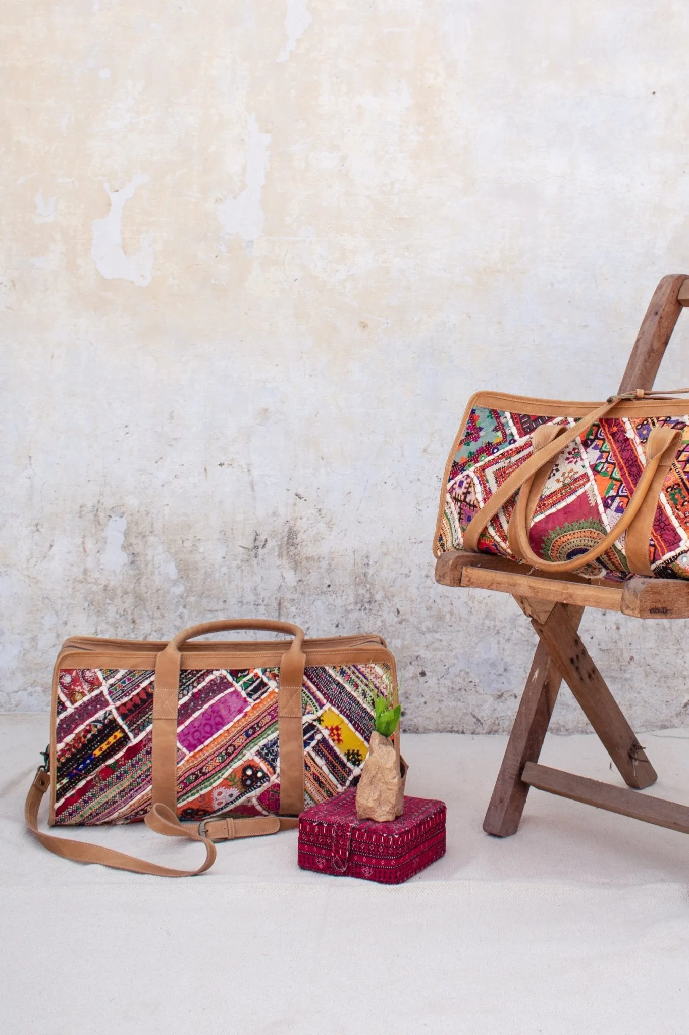 PORTICO - VINTAGE FABRIC PATCHWORK TRAVEL BAG