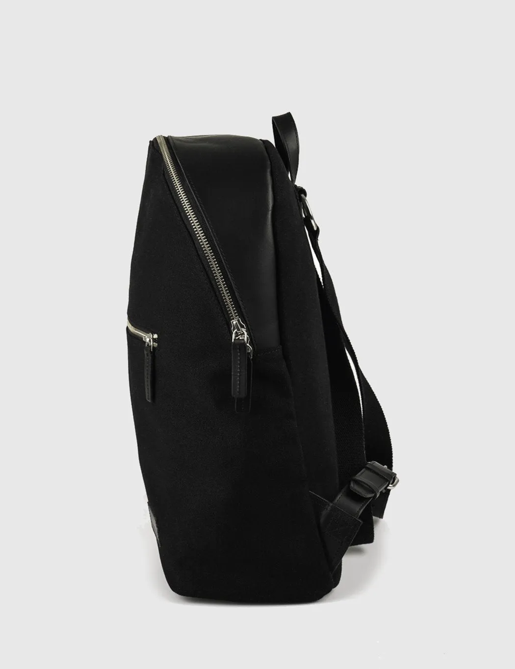 Refund policy Apollo Black Backpack - Efficient customer service (Canvas) Sandqvist