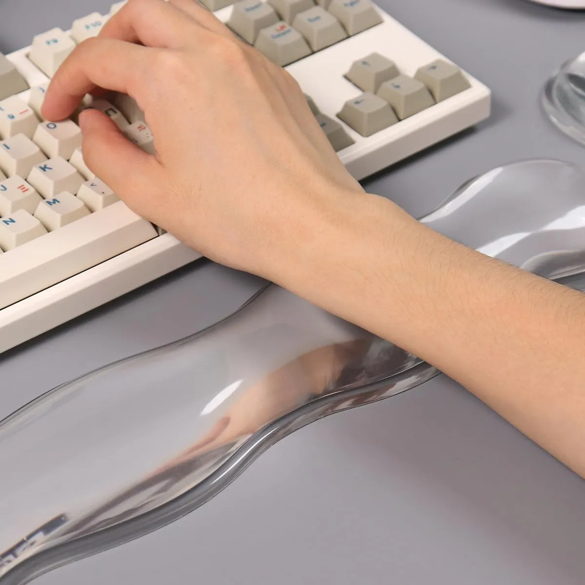 Sumgsn Silicone Gel Keyboard & Mouse Wrist Rest Set, White Cool Soft Ergonomic Wrist Rest, Relax Your Wrist, for Laptop Computer Office & Home