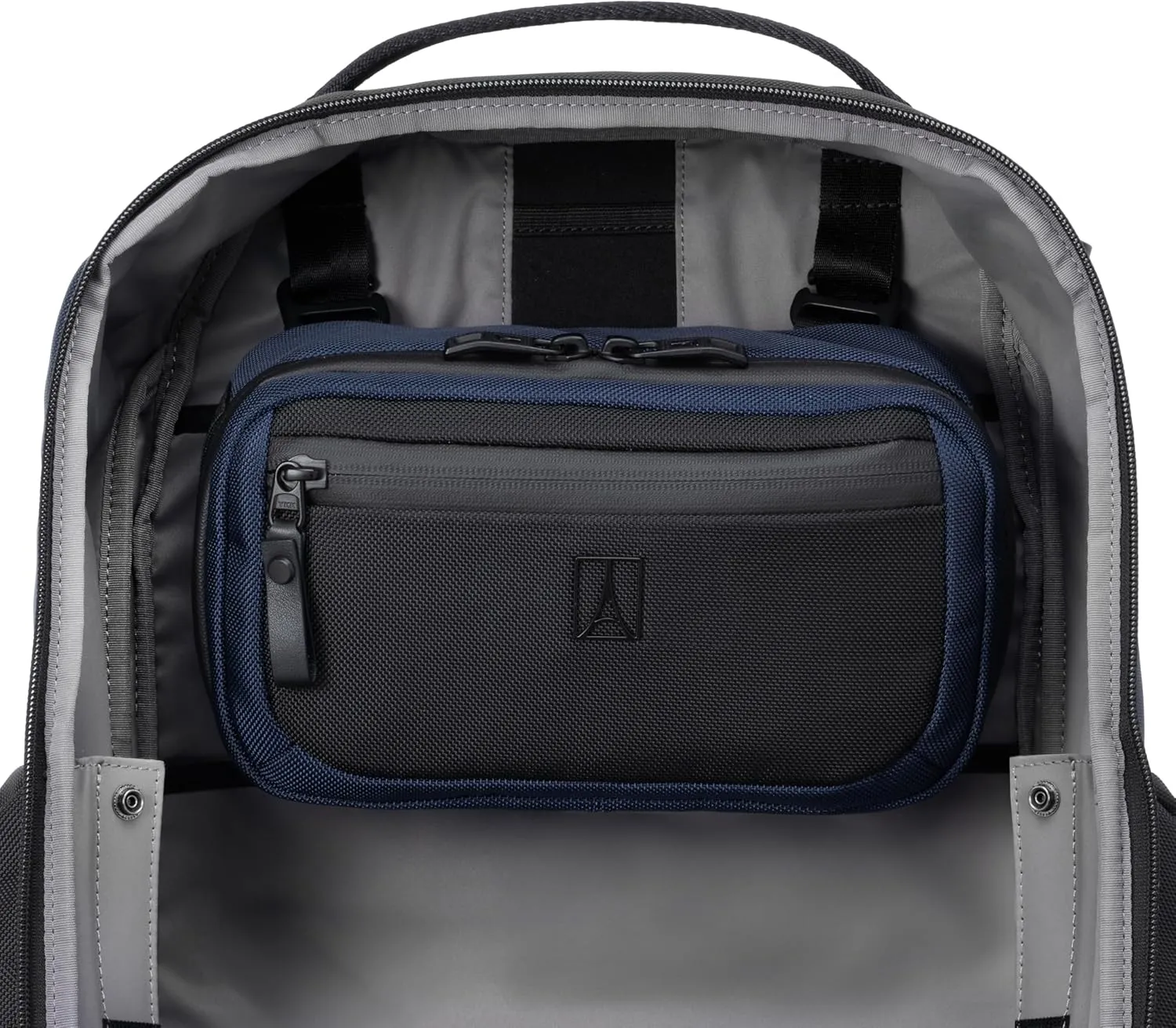 Travelpro Altitude Travel Essentials Organizaton Kit, Men and Women