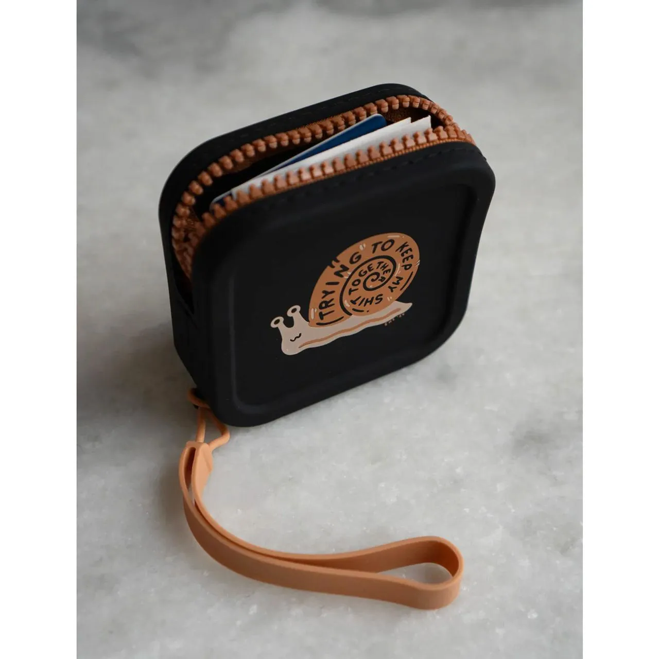 Trying Zipper Coin Pouch