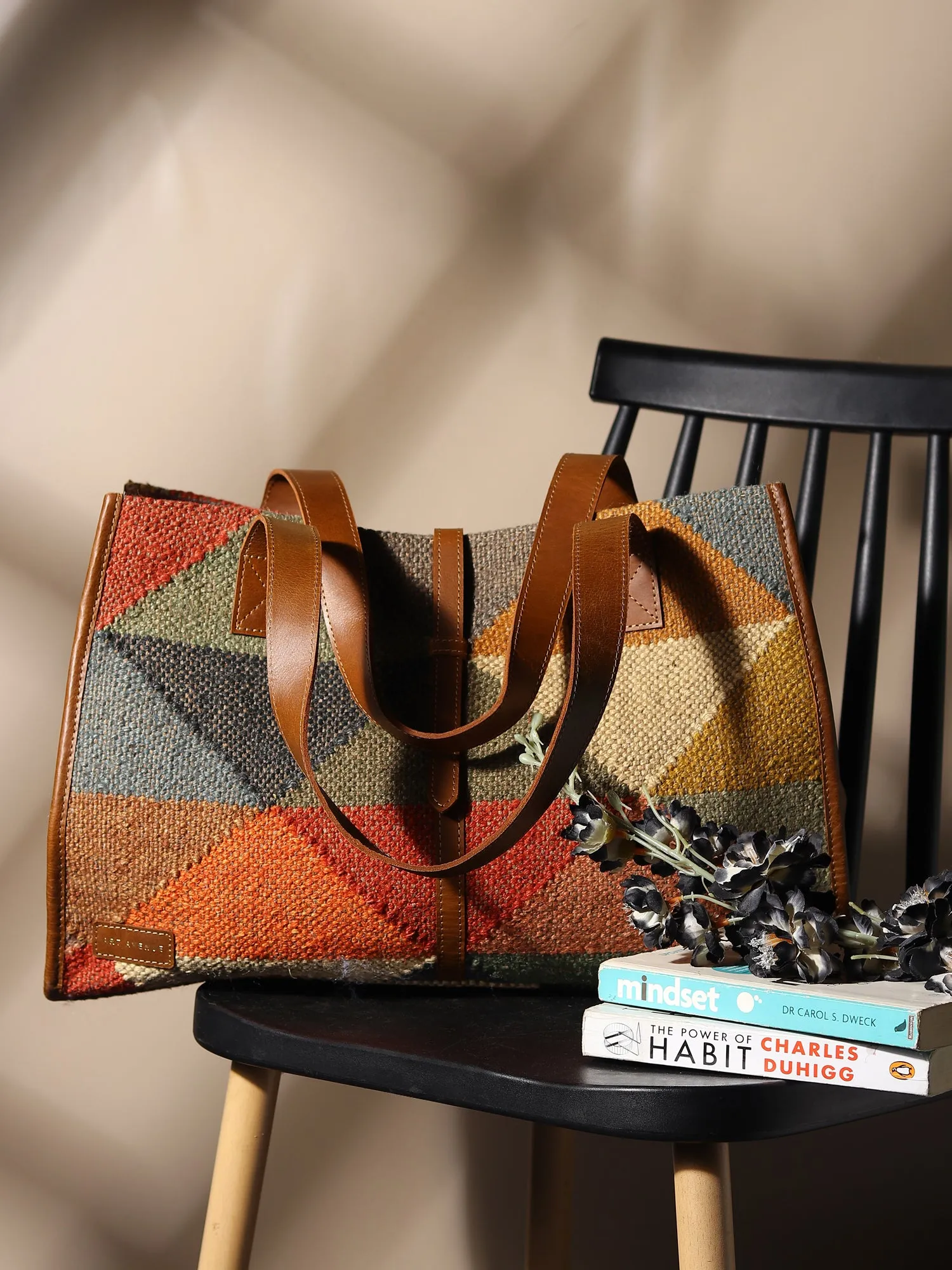 UMBRA - KILIM & LEATHER HAND BAG