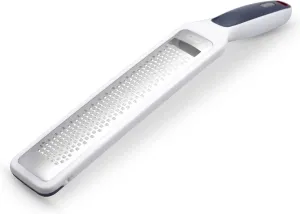 Zyliss SmoothGlide Rasp Grater - Fine Grater for Chocolate, Ginger, Nutmeg and Hard Cheeses - Micro Citrus Zester for Lemons, Lime and Oranges - White